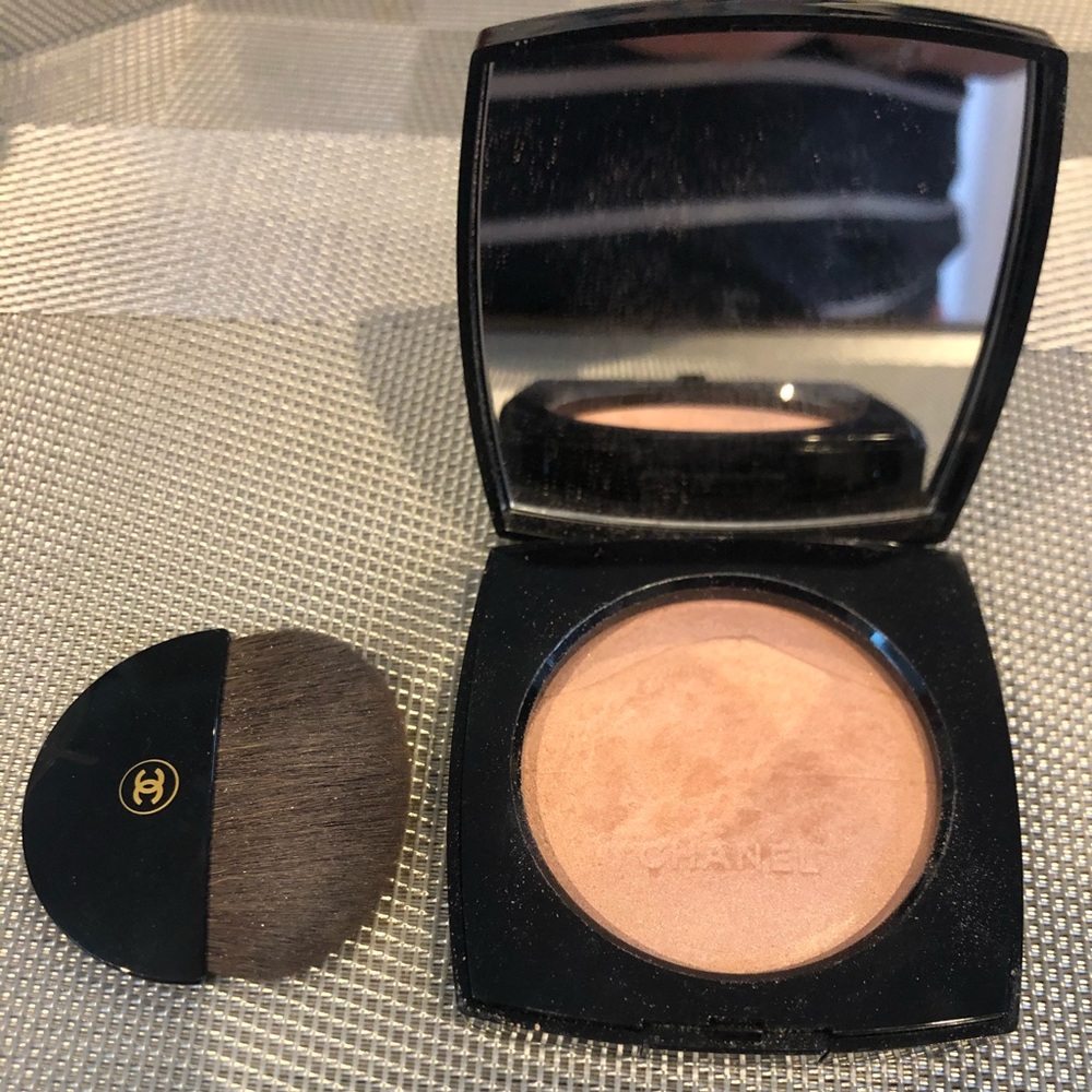 Chanel Illuminating Powder